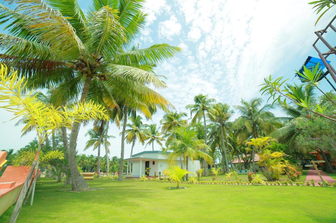 Regant Lake Village, Kollam. Chavara Екстериор снимка