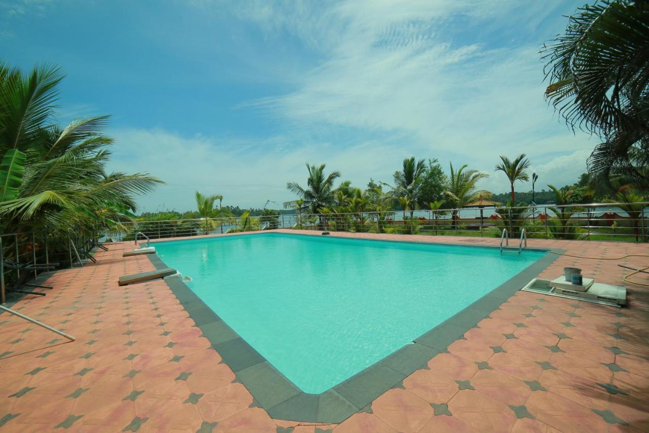 Regant Lake Village, Kollam. Chavara Екстериор снимка