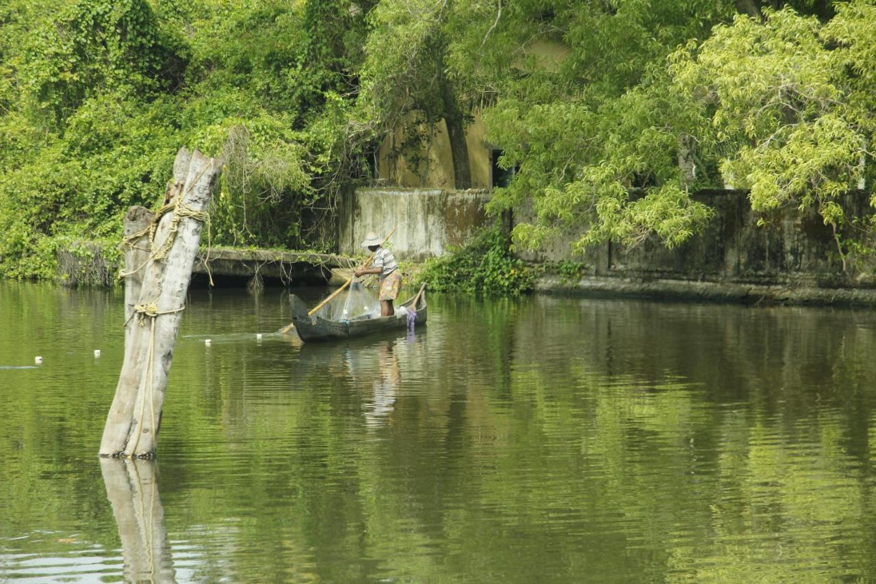Regant Lake Village, Kollam. Chavara Екстериор снимка