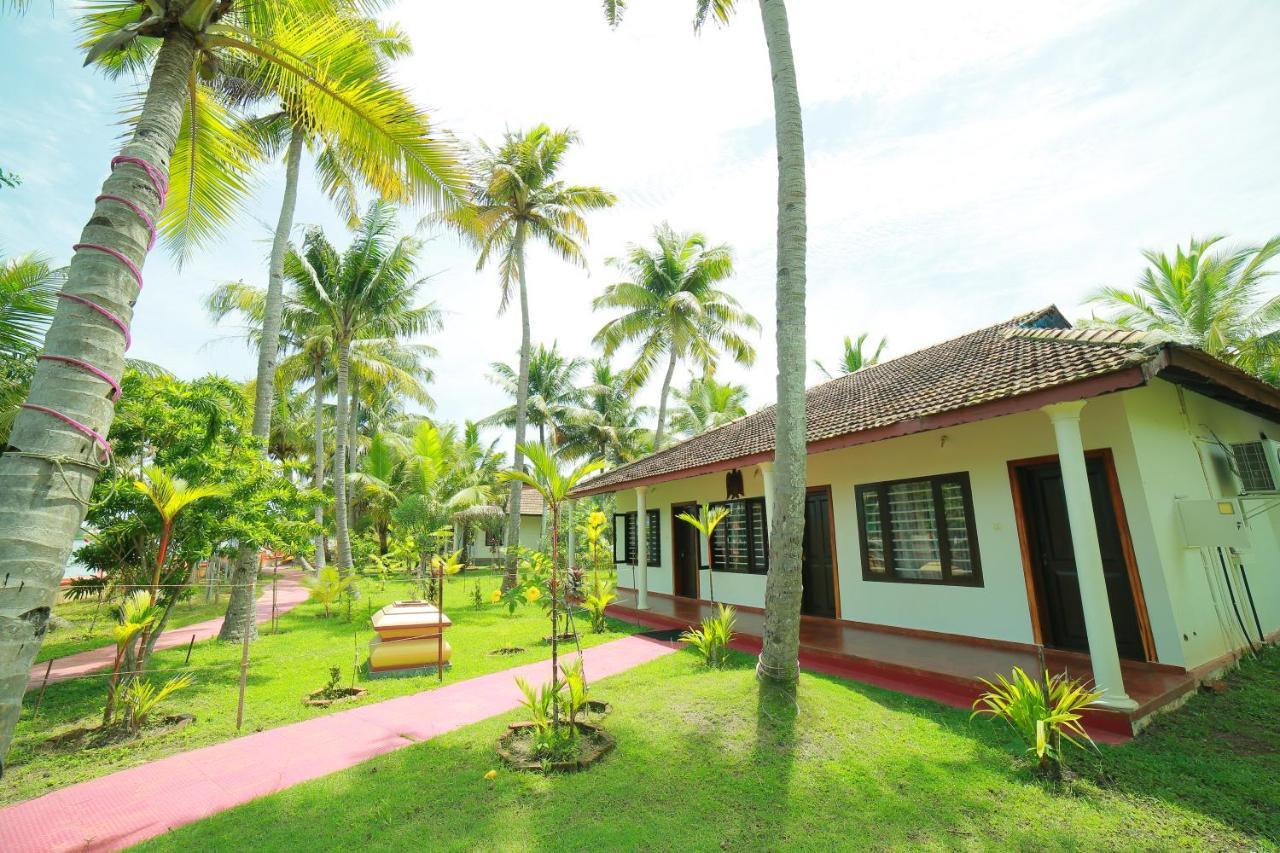 Regant Lake Village, Kollam. Chavara Екстериор снимка
