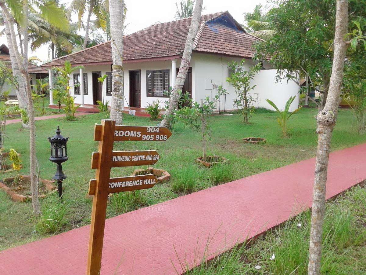 Regant Lake Village, Kollam. Chavara Екстериор снимка