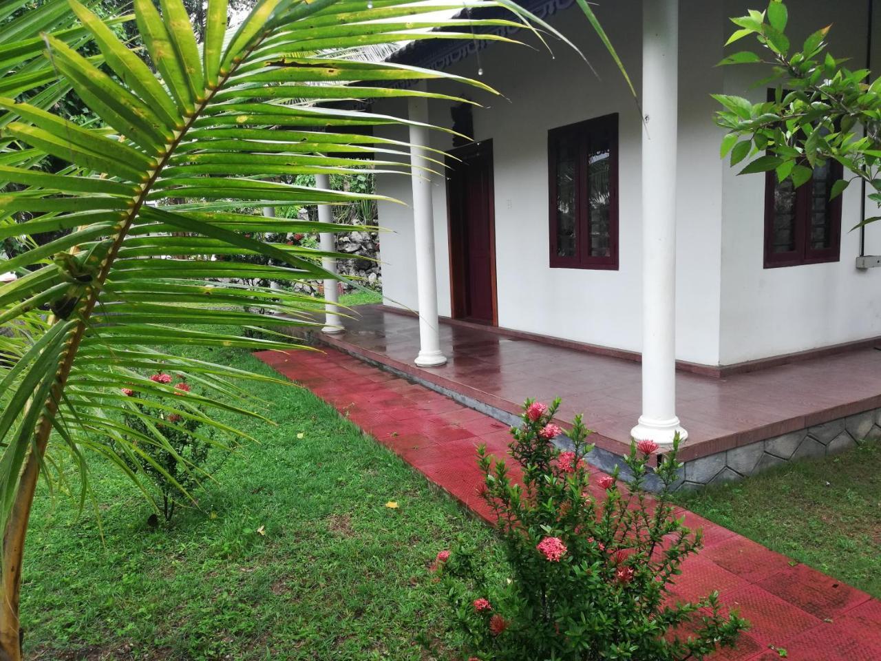 Regant Lake Village, Kollam. Chavara Екстериор снимка